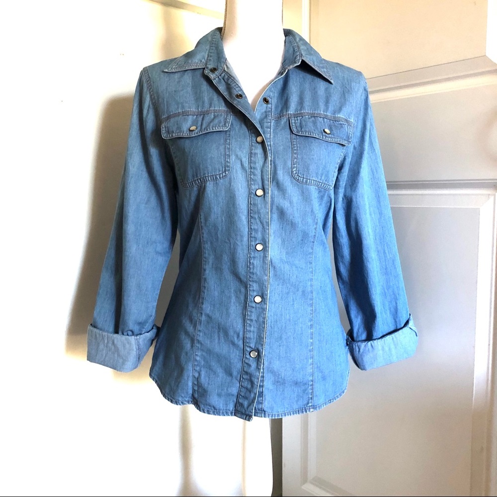 CAbi | Chambray Denim Pearl Snap Blouse Size M